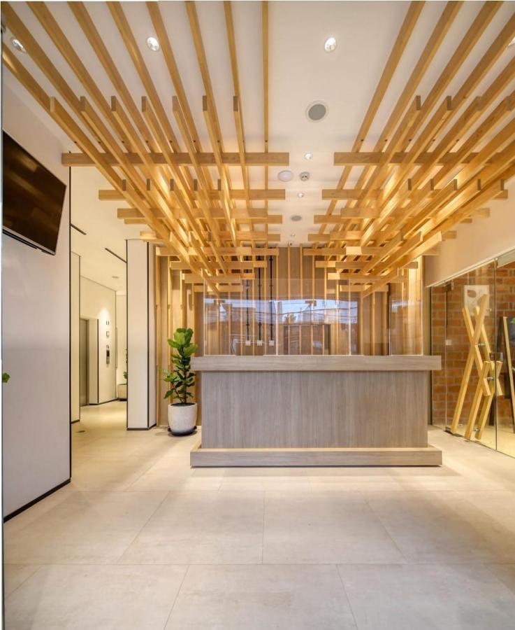 Отель Cool Living Джакарта Экстерьер фото